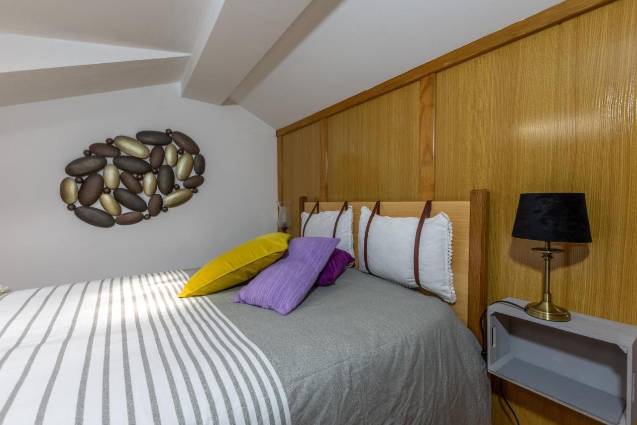 A Casa Da Rapariga De Cabelo Azul Apartman Manteigas Kültér fotó