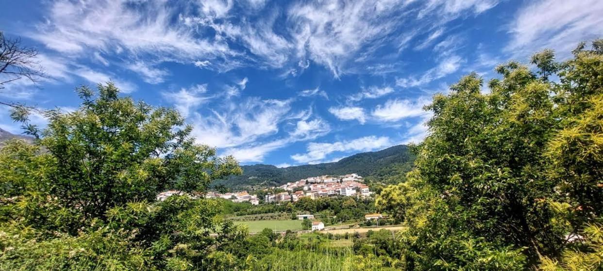 A Casa Da Rapariga De Cabelo Azul Apartman Manteigas Kültér fotó